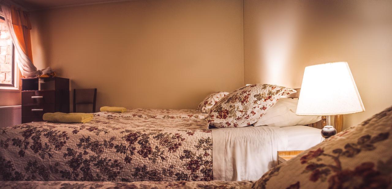 Hostal Joshiken Punta Arenas Exterior photo