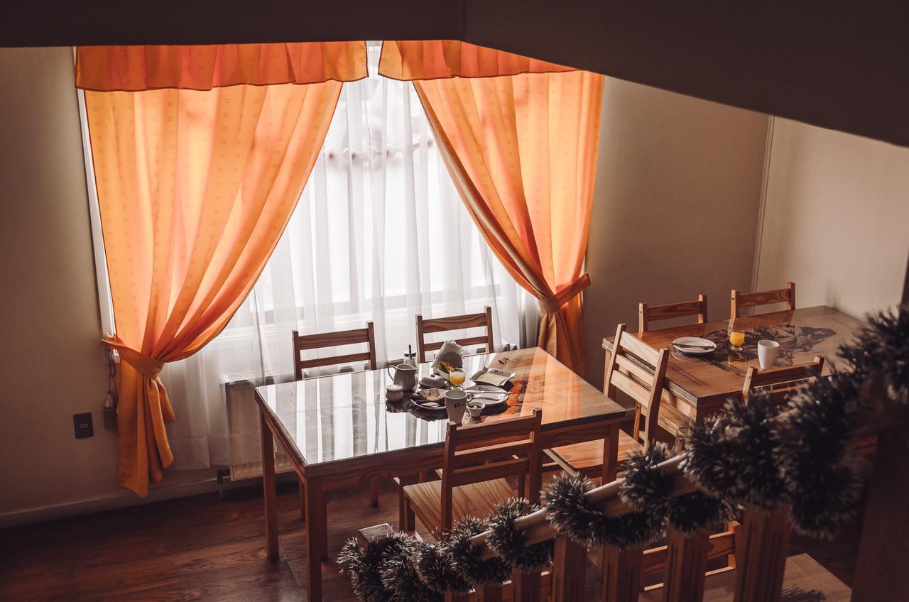Hostal Joshiken Punta Arenas Exterior photo